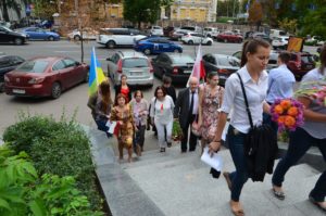Uroczyste złożenie kwiatów