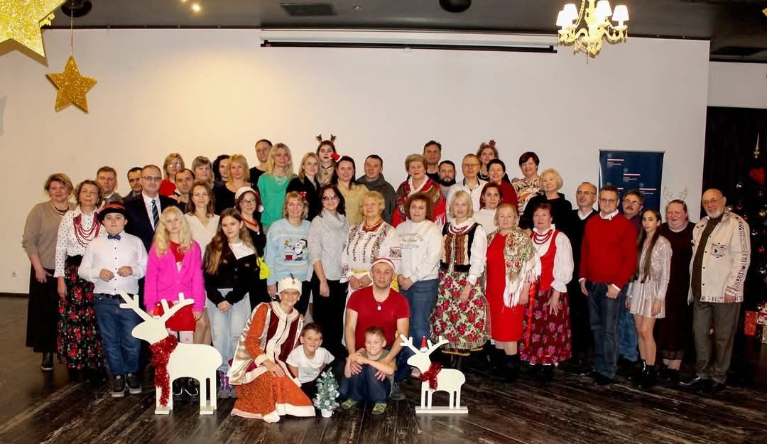 WOKÓŁ WIGILIJNEGO STOŁU